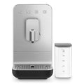 Smeg, Macchina da Caffè Espresso Automatica BCC13BLMEU, Sistema Latte, Macinacaffè Integrato, Sistema Thermoblock, Serbatoio 1,4 L, Cassetto Raccogligocce Rimovibile, Dimensioni Compatte, 1350W, Nero